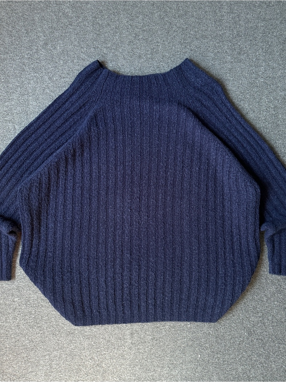 Ribbed Crewneck Sweater in Navy